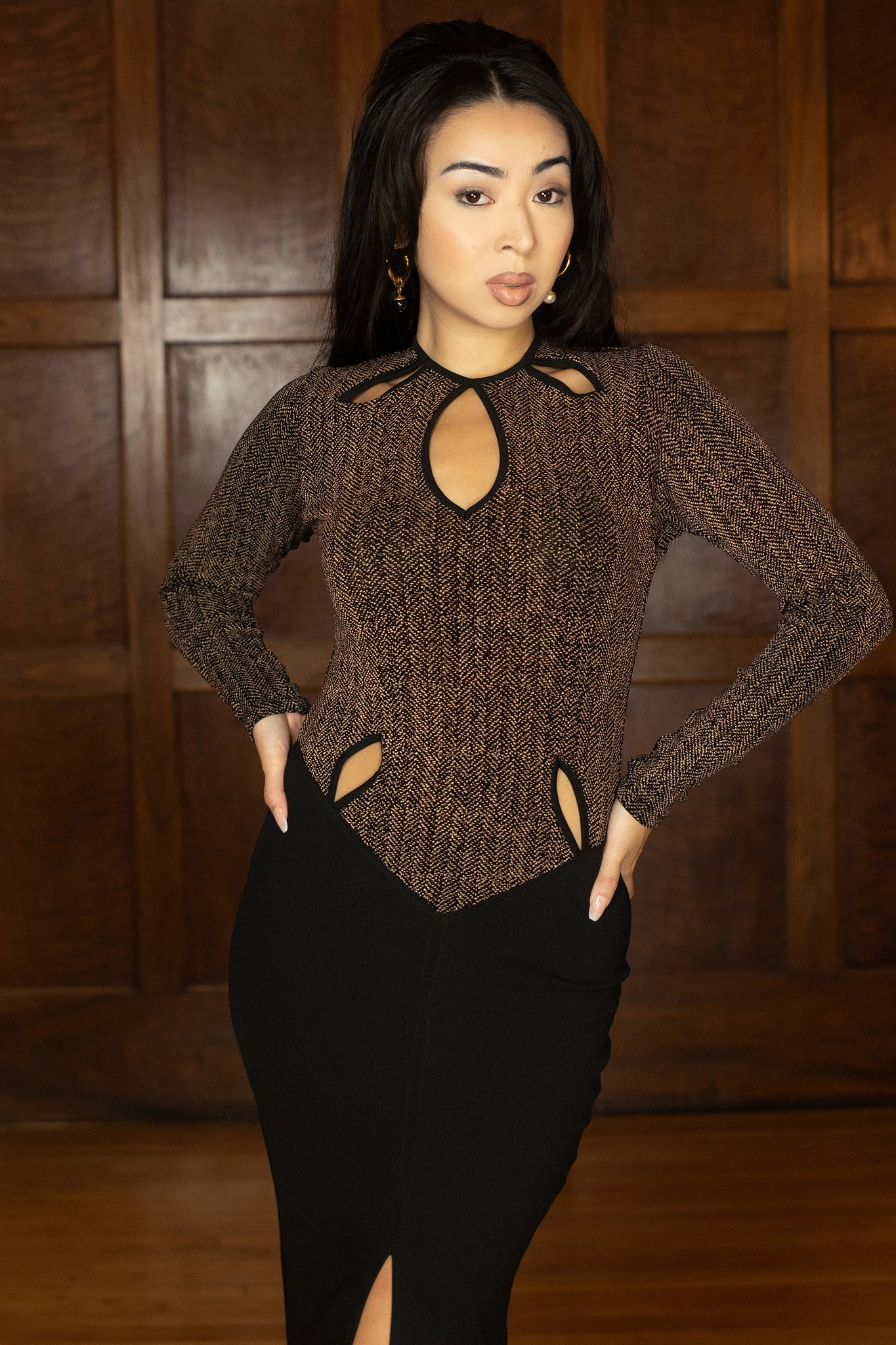 Yasmine Herringbone Keyhole Gown