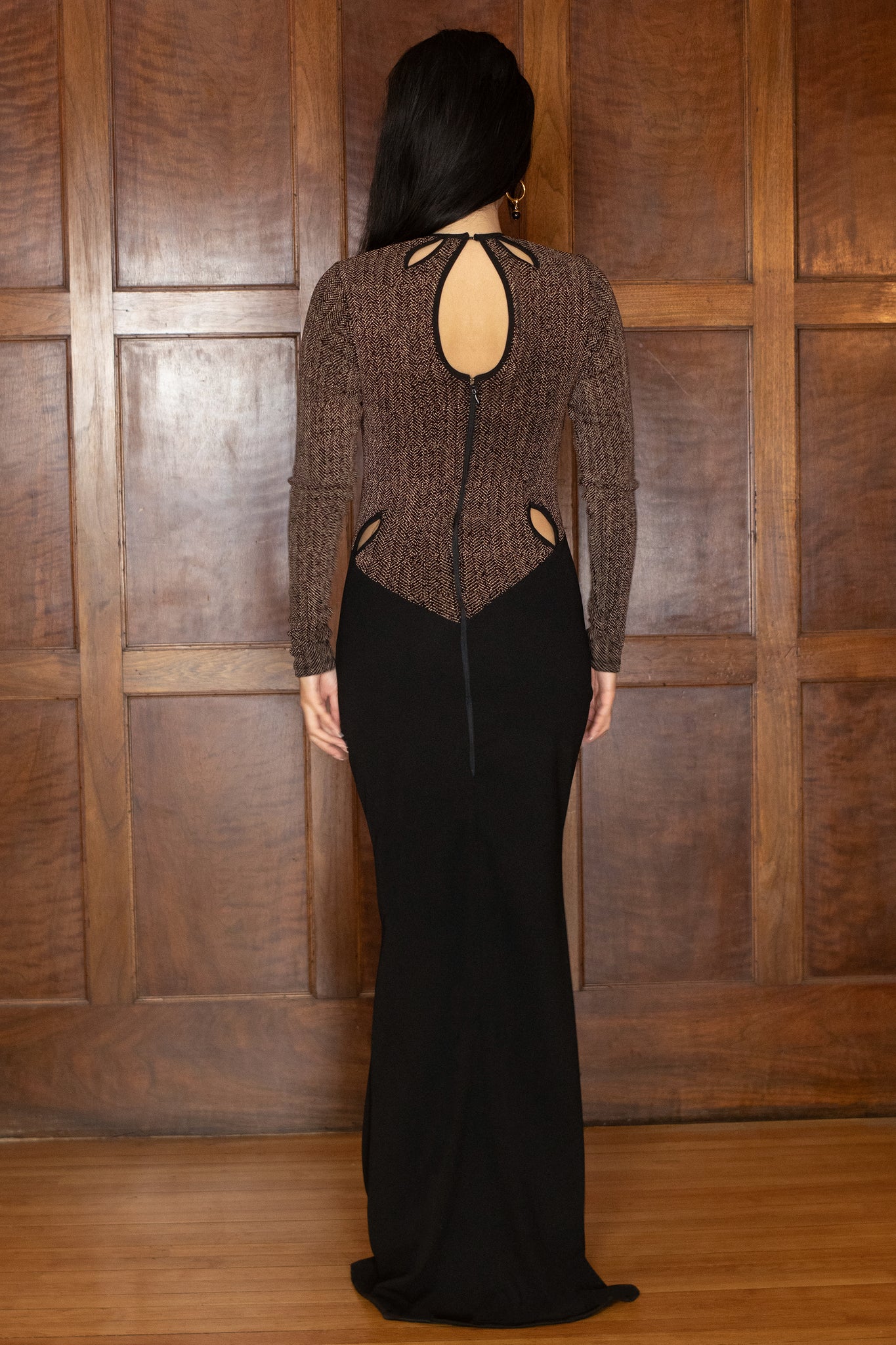 Yasmine Herringbone Keyhole Gown