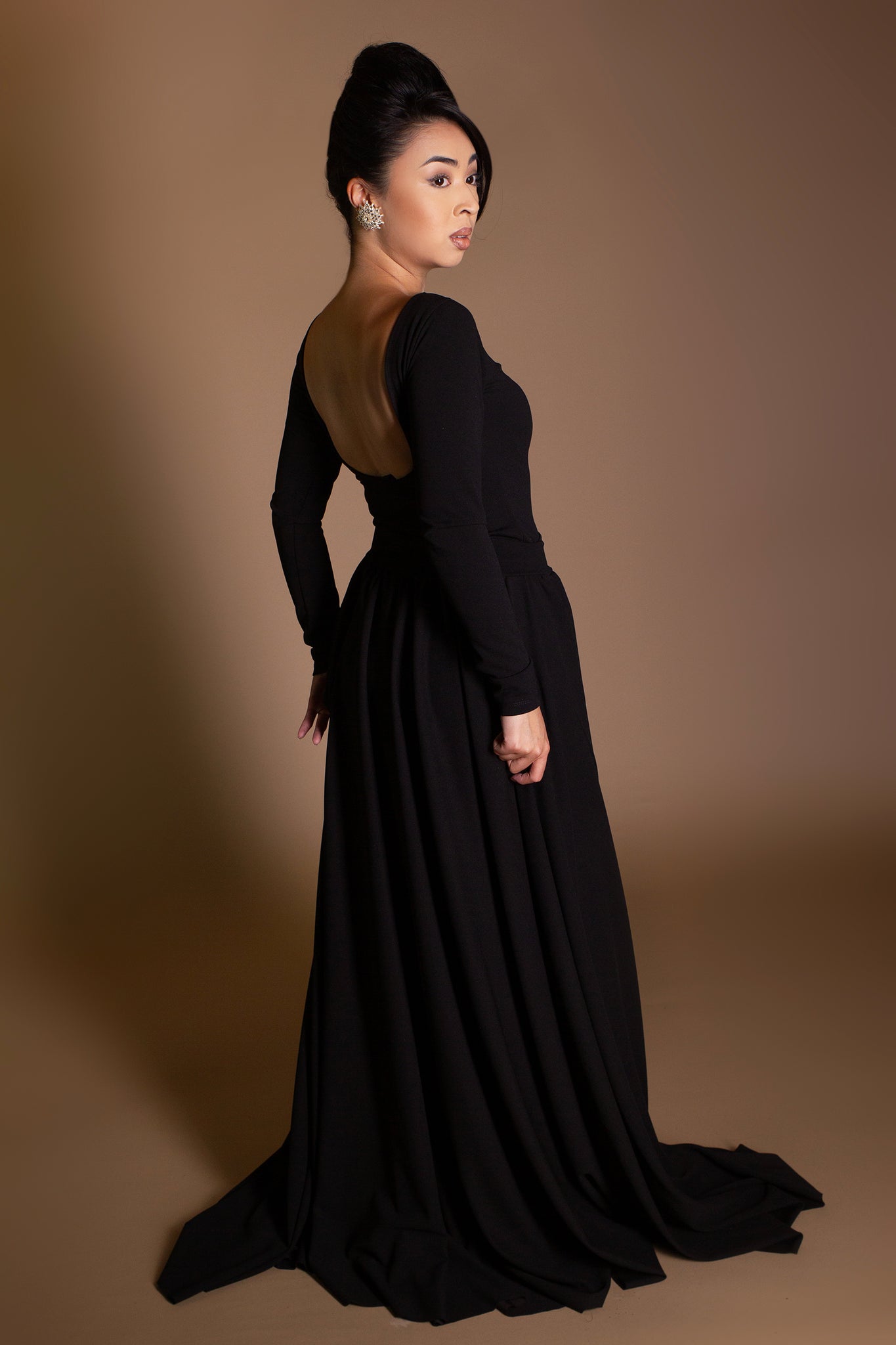 Noir + Dramatics Overskirt 2 Piece Set